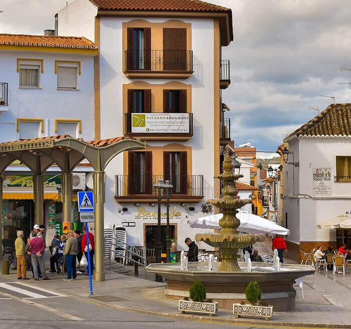 Alhaurín de la Torre Guide - White-washed town with a sedate pace