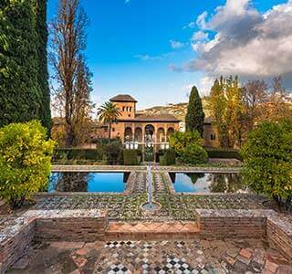 Granada Guide - Sublime tranquillity of Generalife Gardens