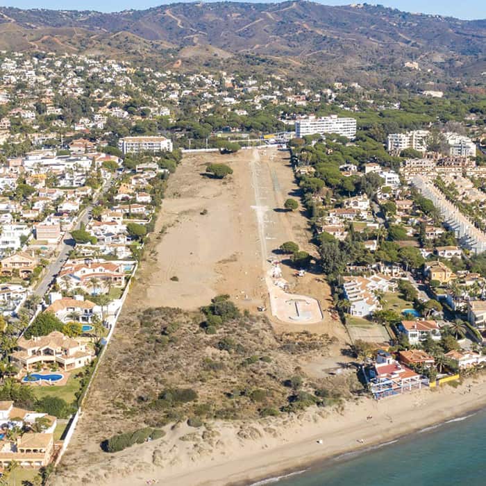 Dunique is in front of Las Chapas beach, in Marbella.