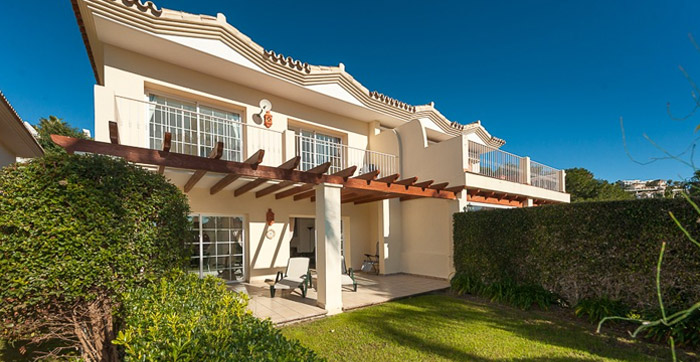 Recommended Properties on the Costa del Sol - Smart and intimate urbanisation of just eight properties in Riviera del Sol 