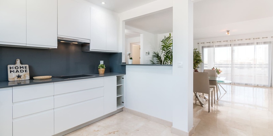 Kitchen - Dining room