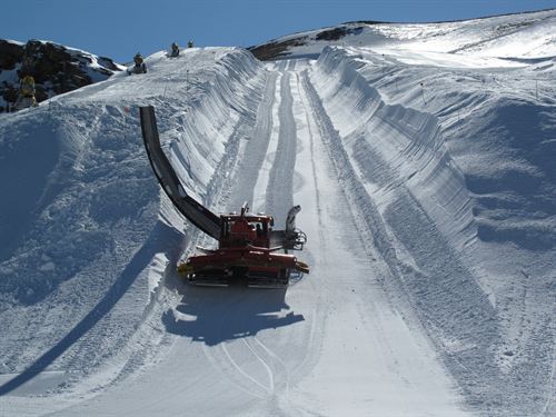 Snowpark Sulayr halfpipe