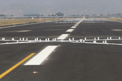 Málaga airport, runway 2