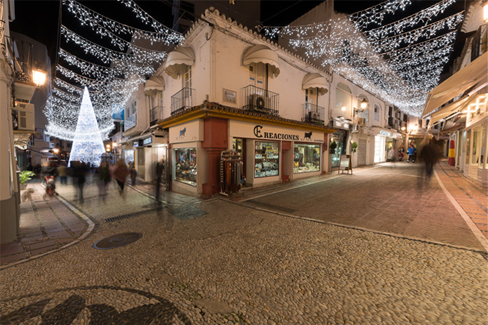 Marbella lights up for Christmas 2012