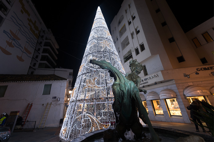 Marbella lights up fpr Christmas