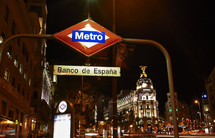 madrid-metro-banco-noche