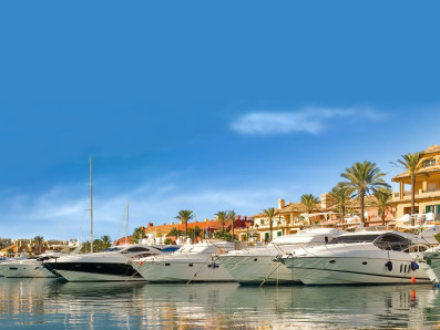 Sotogrande's charm lies in its discreet beauty, its wealth and its accessibility.