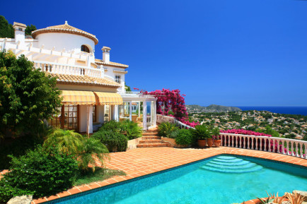 The data showed that 32% of buyers are entering the Spanish property market to snap up an investment or second home.