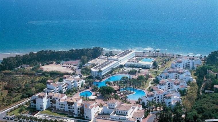 The huge Princess Hotel in Estepona will soon boast a little bit of Greek flavour to complement its Andalusian location.
