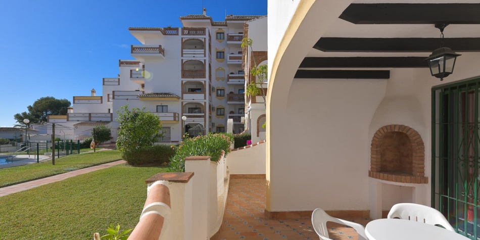 Ground floor apartments with direct access to the communal areas and pool