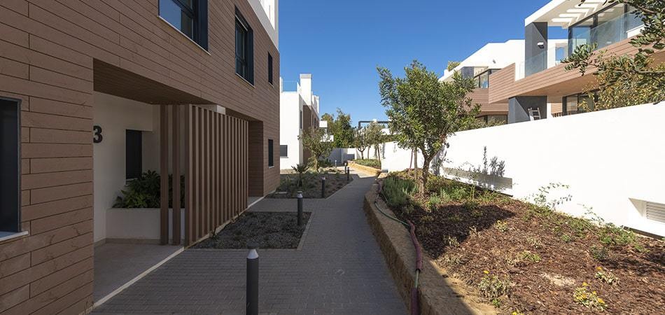 Access to the homes from the paths inside this development