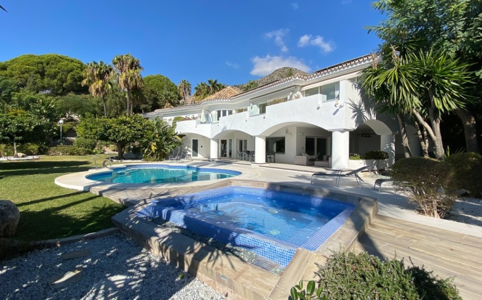 Superb villa in La Capellanía, Benalmádena